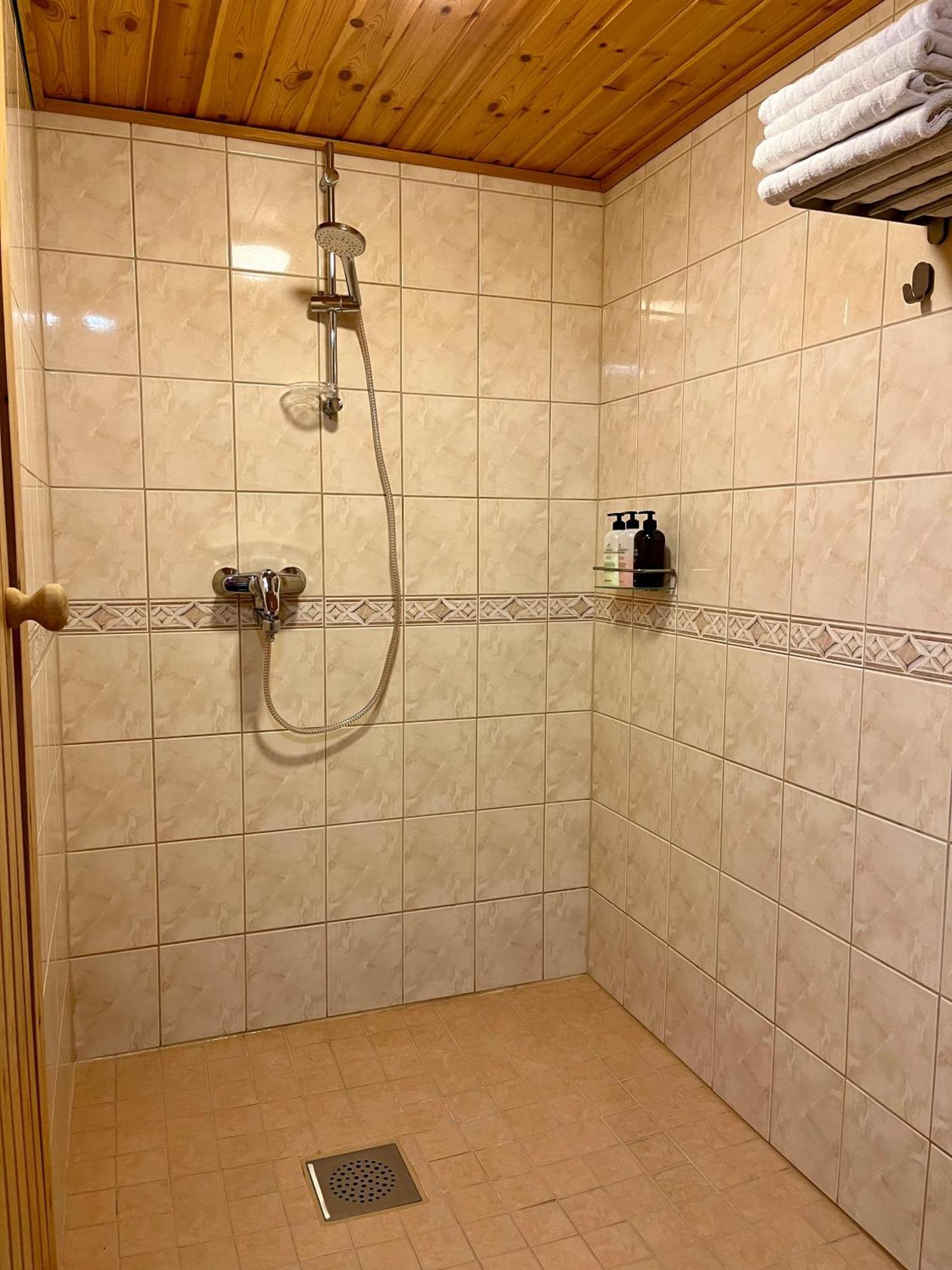Log Cottages In 10 Min From Santa Claus Village-Sauna&Freeparking 로바니에미 외부 사진